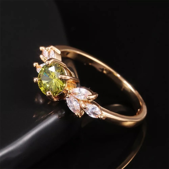 New Women’s Yellow Gold Plated Emerald Ring - Picture 3 of 6